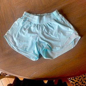 lululemon hotty hot shorts! size 2 and length tall!